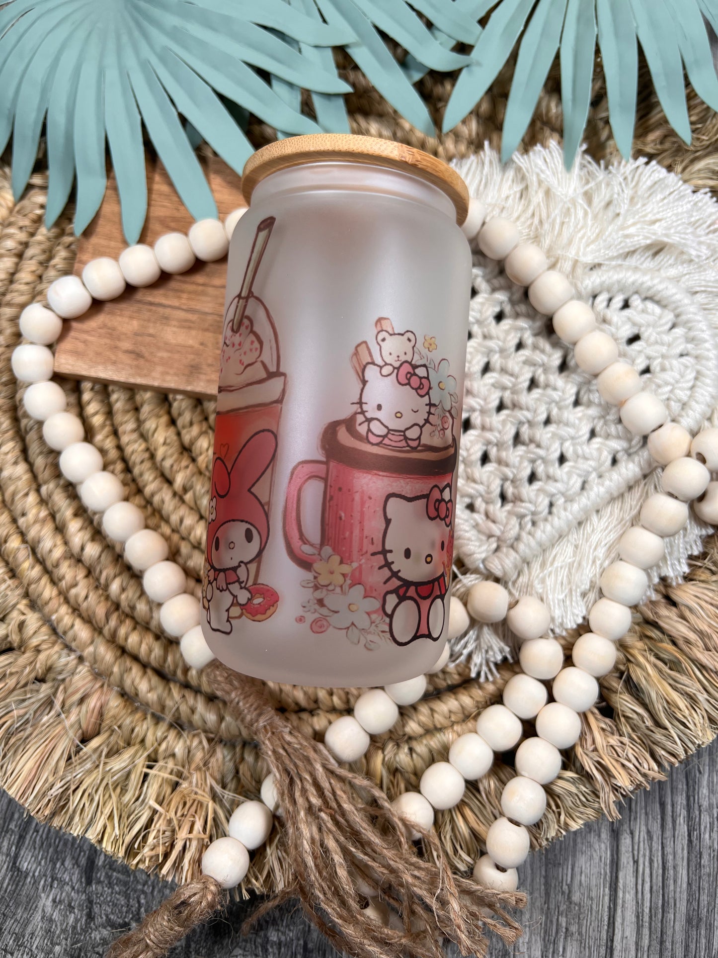 Lata de café con leche de Kitty & Friends