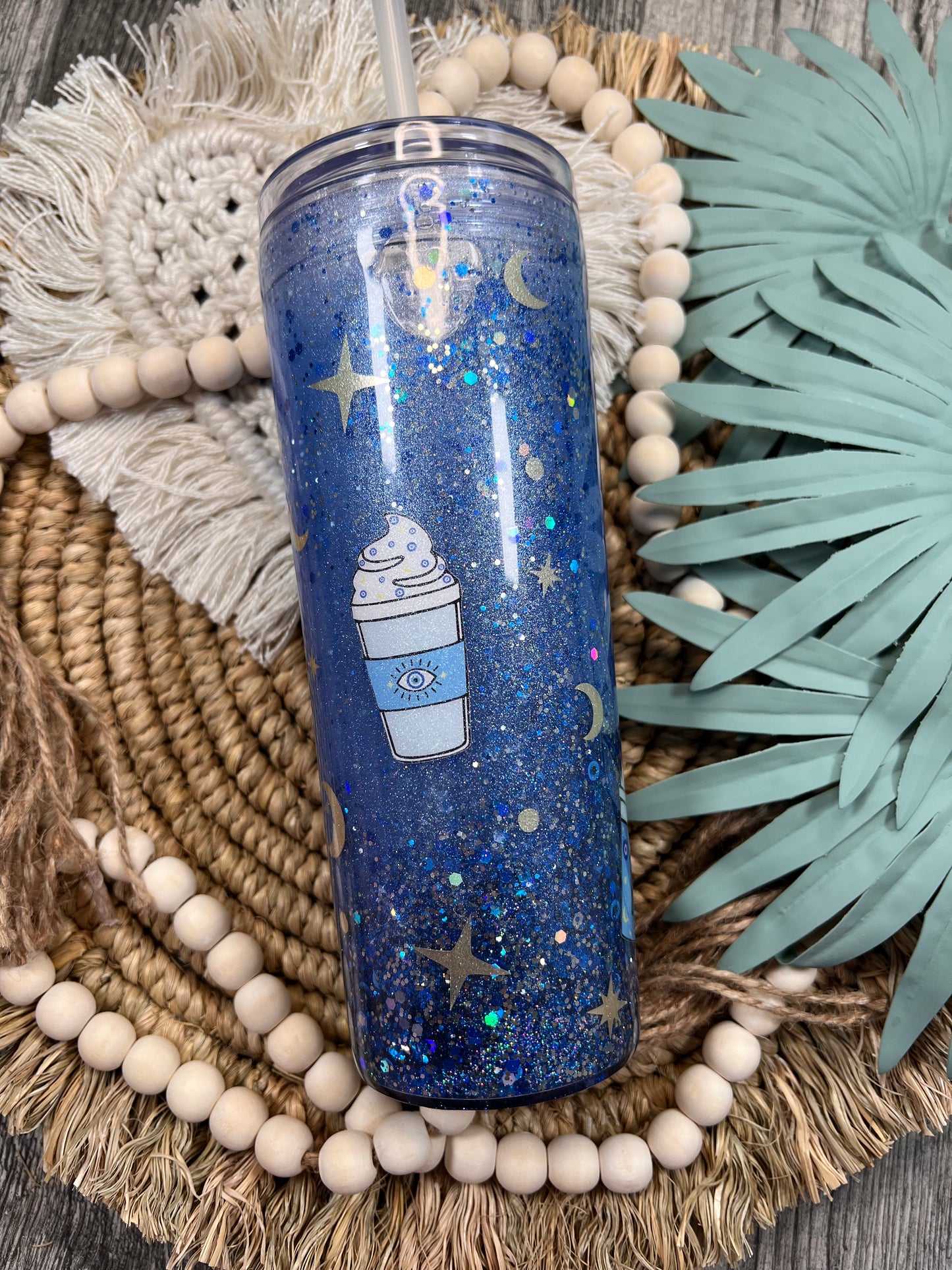 Bola de nieve azul de mal de ojo