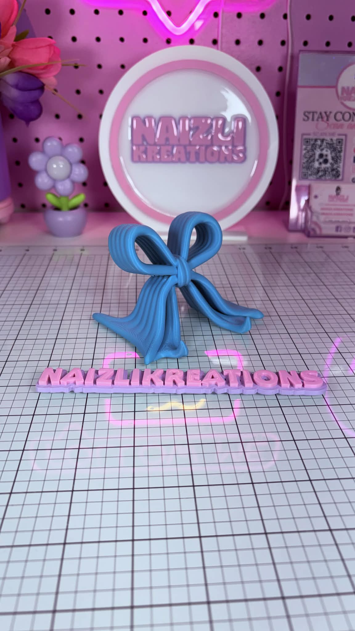 Phone Holder 3D Decorative Bow – Girly Edition