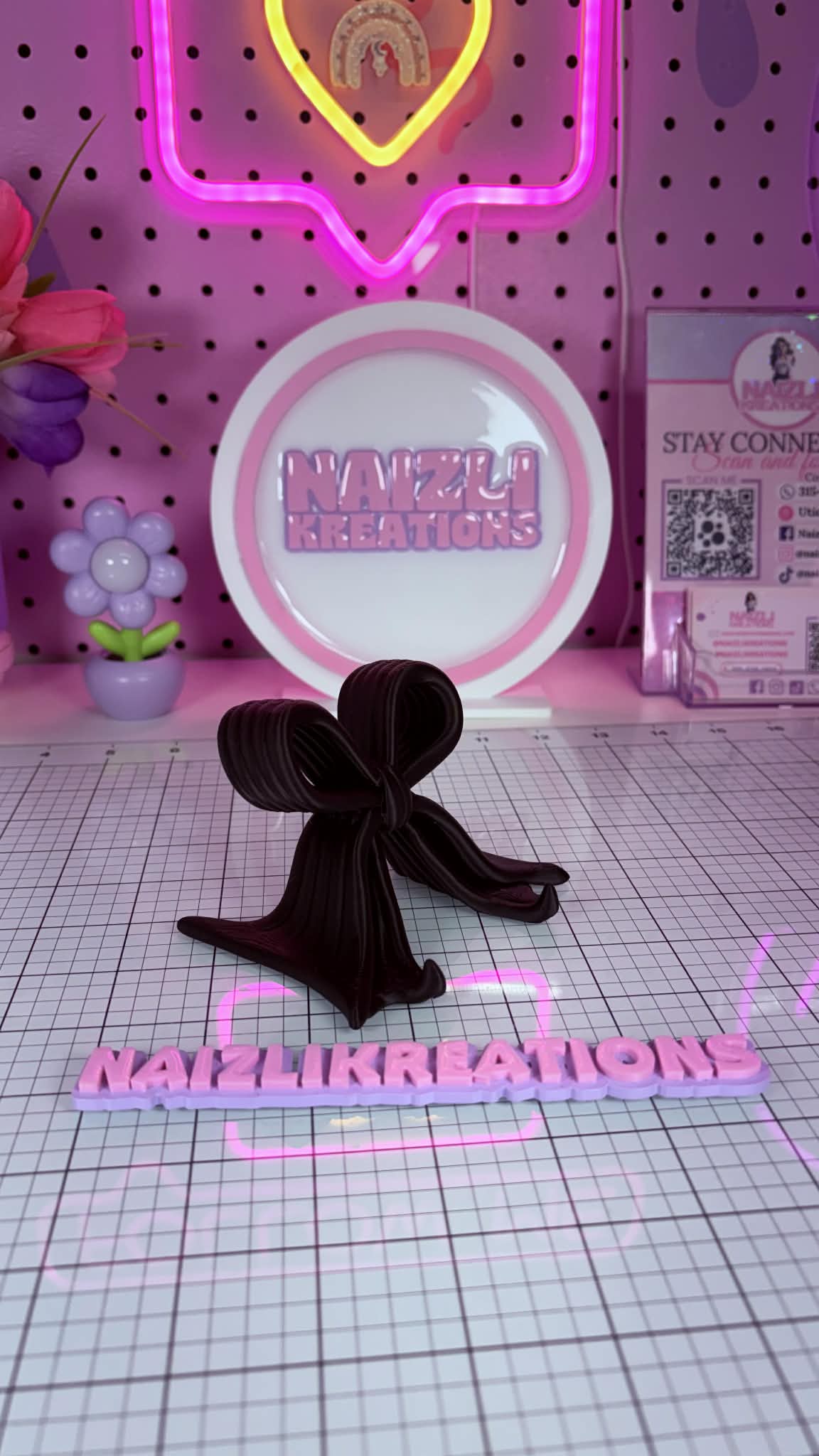 Phone Holder 3D Decorative Bow – Girly Edition