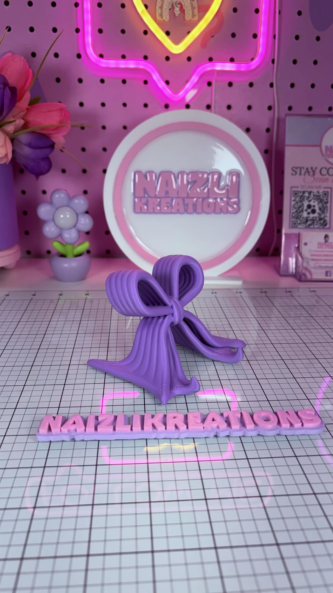 Phone Holder 3D Decorative Bow – Girly Edition