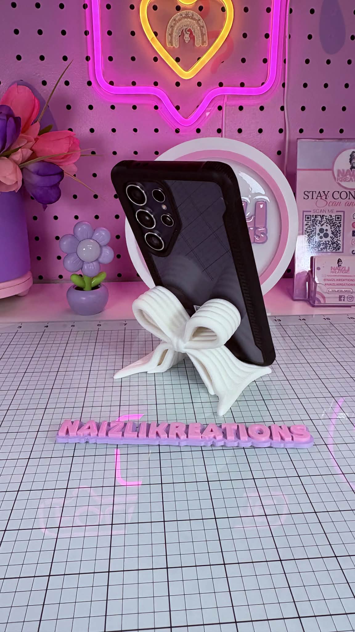 Phone Holder 3D Decorative Bow – Girly Edition