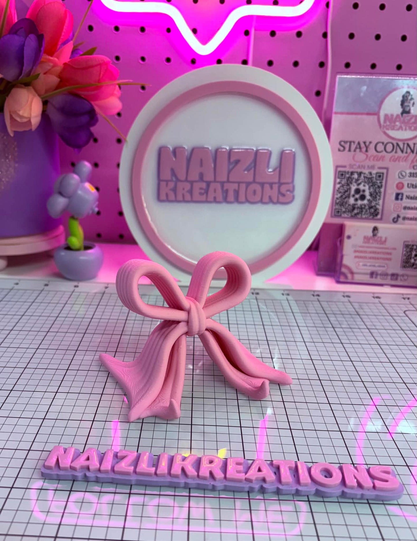 Phone Holder 3D Decorative Bow – Girly Edition
